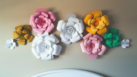 paper flowers nursery, designing a nursery with paper flowers, nursery, decorating nursery, girl's nursery, paper flowers, flower nursery, floral nursery, baby girl, baby, baby girl's nursery, creative nursery